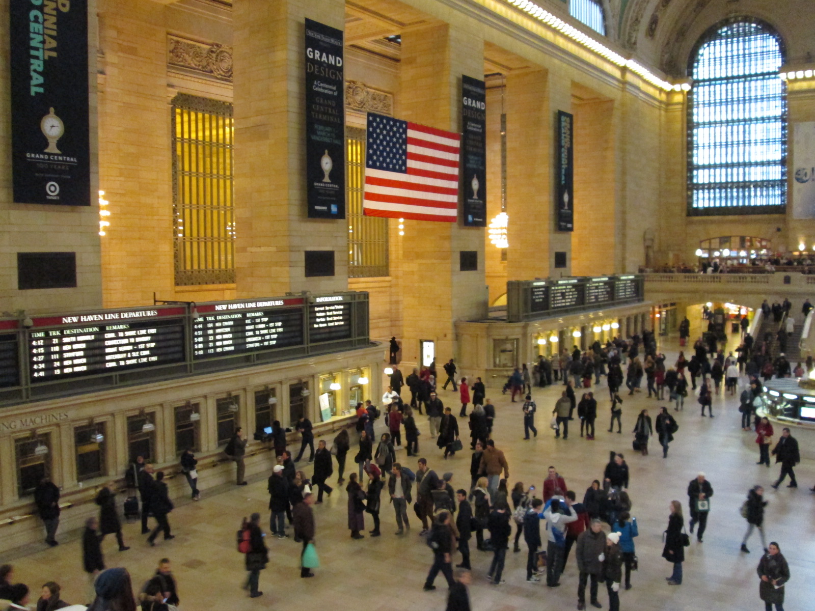 Image of Grand Central for ENGLISH blog lesson CUTTING IT CLOSE & MAKING GOOD TIME